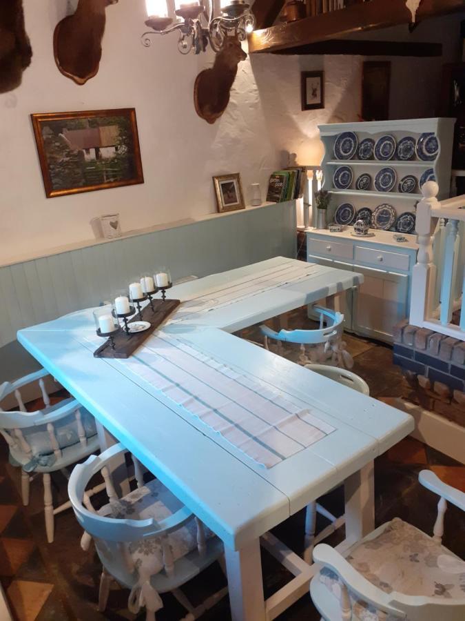 Clarisses Cottage Laragh Kültér fotó