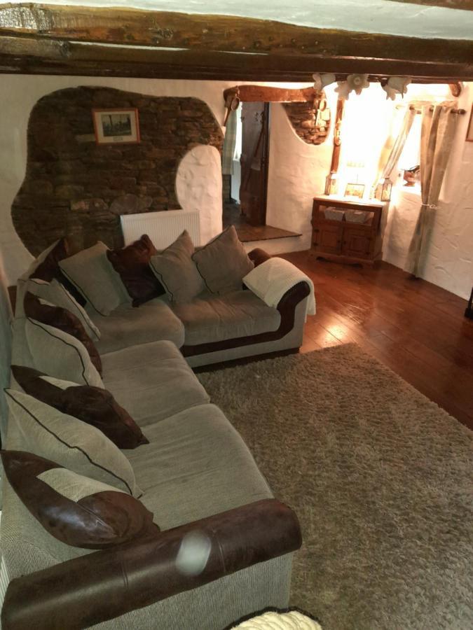 Clarisses Cottage Laragh Kültér fotó