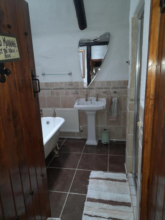 Clarisses Cottage Laragh Kültér fotó