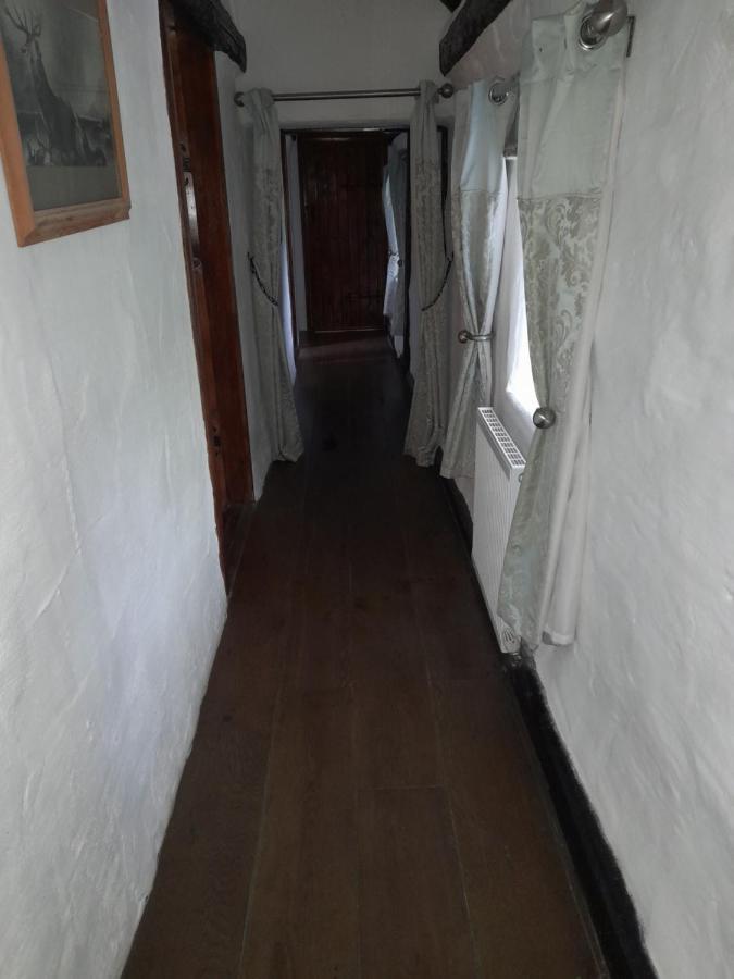 Clarisses Cottage Laragh Kültér fotó