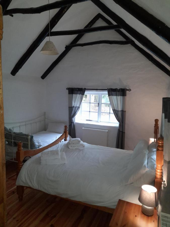 Clarisses Cottage Laragh Kültér fotó