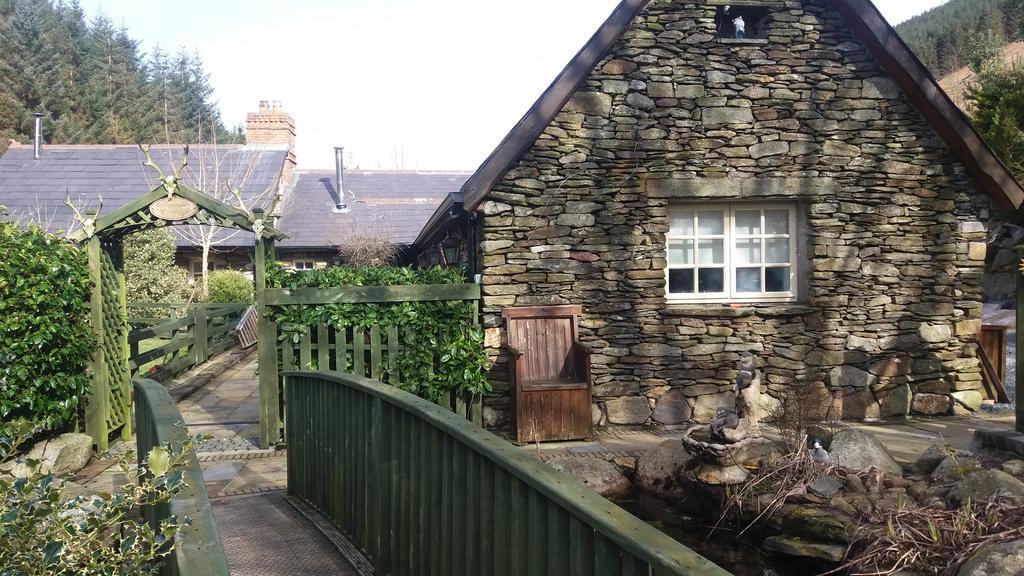 Clarisses Cottage Laragh Kültér fotó